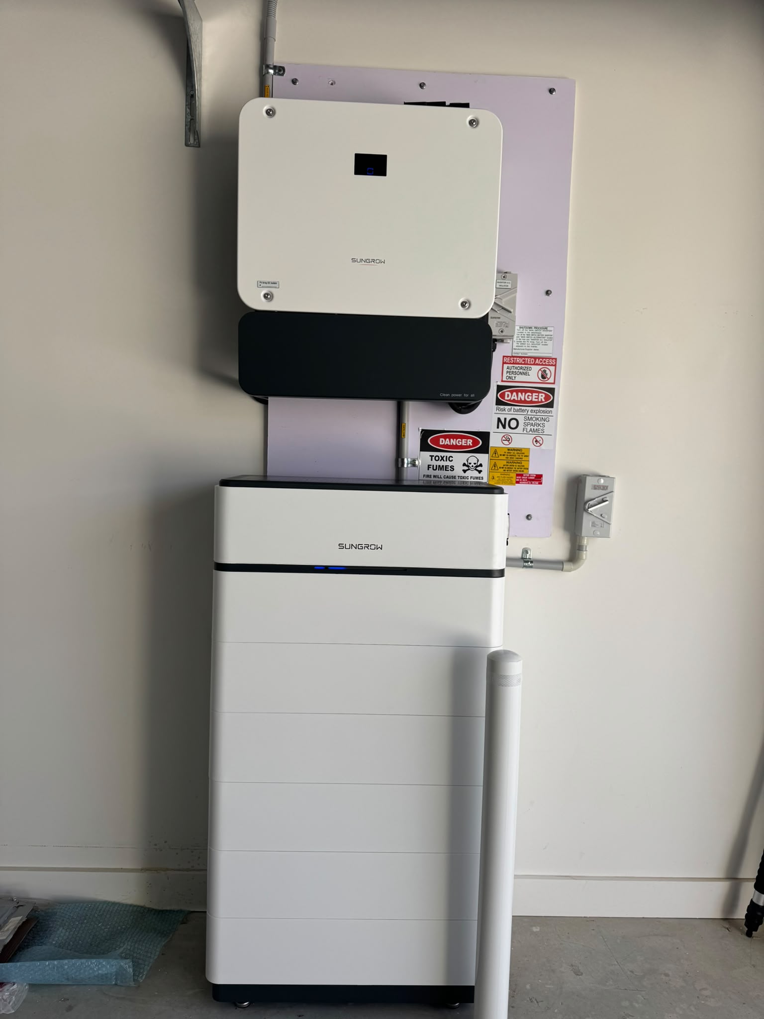 Sungrow Inverter and Battery System
